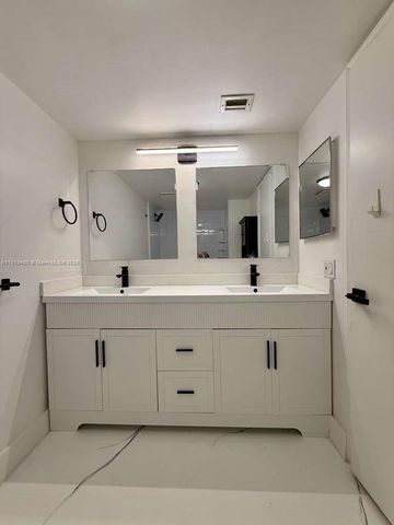 100 NW 76th Ave 404-2, Plantation, FL 33324