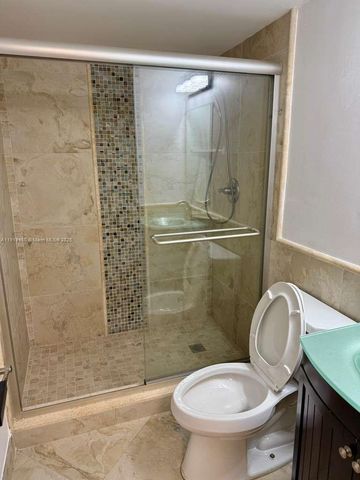 100 NW 76th Ave 404-2, Plantation, FL 33324