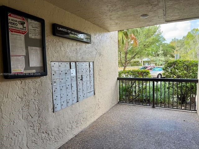 100 NW 76th Ave 404-2, Plantation, FL 33324