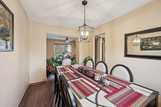 6841 Riverside Glen Court, Dublin, OH 43017