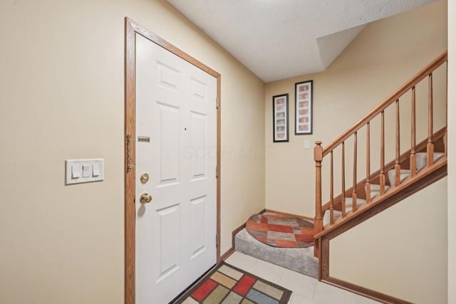 6841 Riverside Glen Court, Dublin, OH 43017