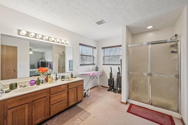 6841 Riverside Glen Court, Dublin, OH 43017