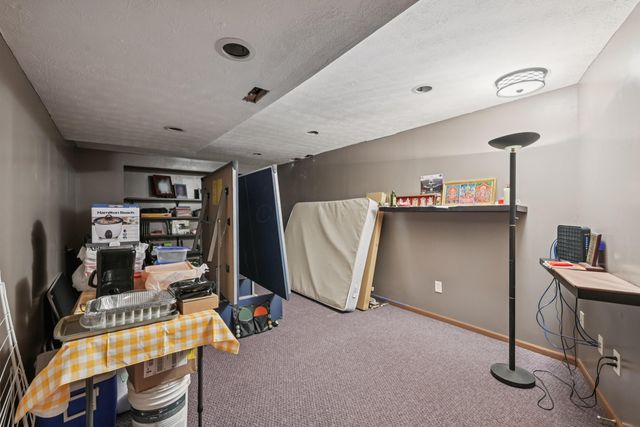 6841 Riverside Glen Court, Dublin, OH 43017