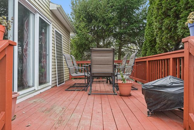 6841 Riverside Glen Court, Dublin, OH 43017