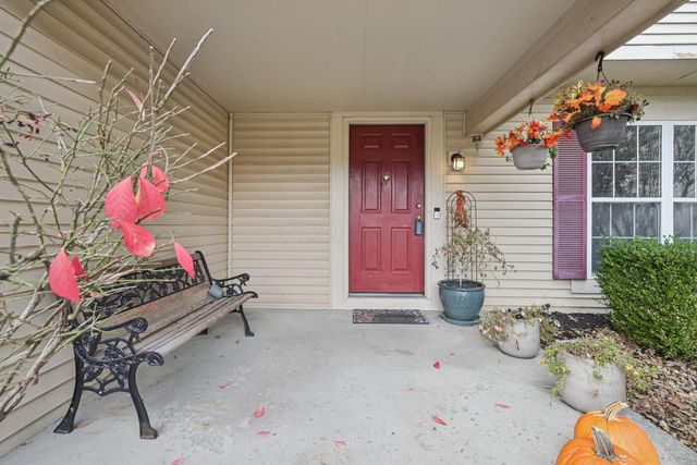 6841 Riverside Glen Court, Dublin, OH 43017