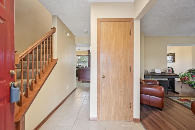 6841 Riverside Glen Court, Dublin, OH 43017