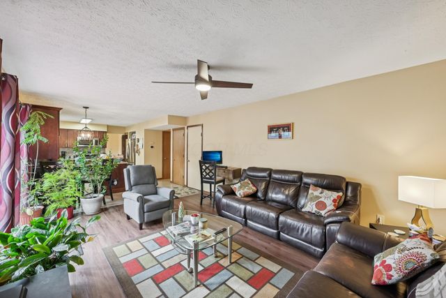 6841 Riverside Glen Court, Dublin, OH 43017