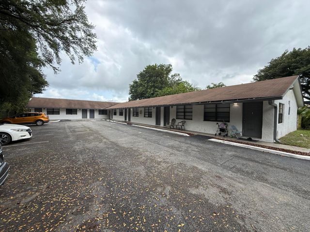 2316 MONROE Street 10, Hollywood, FL 33020