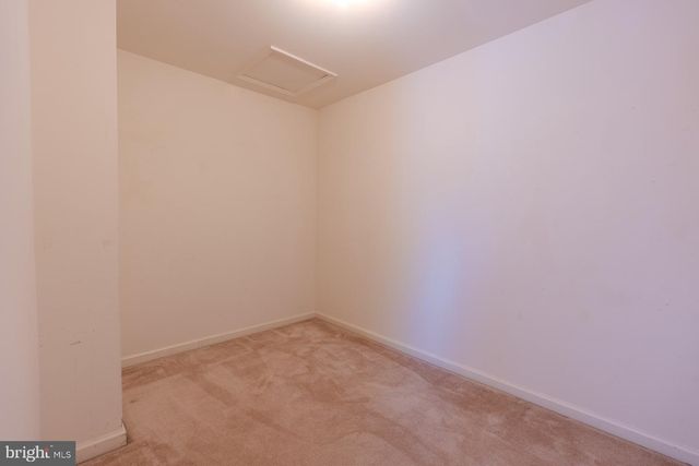 305 STONEGATE RD, York, PA 17408