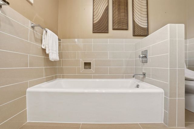 2417 S Helena Ct, Spokane, WA 99203