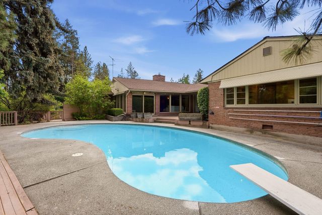 2417 S Helena Ct, Spokane, WA 99203