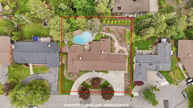 2417 S Helena Ct, Spokane, WA 99203
