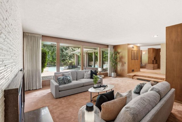 2417 S Helena Ct, Spokane, WA 99203