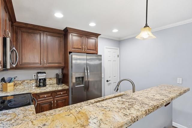 7702 Caminito Puerto 204, Carlsbad, CA 92009