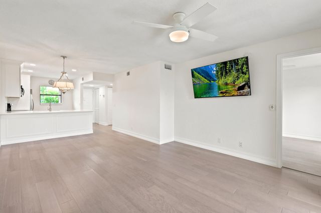 7209 Golf Colony Court, Greenacres, FL 33467