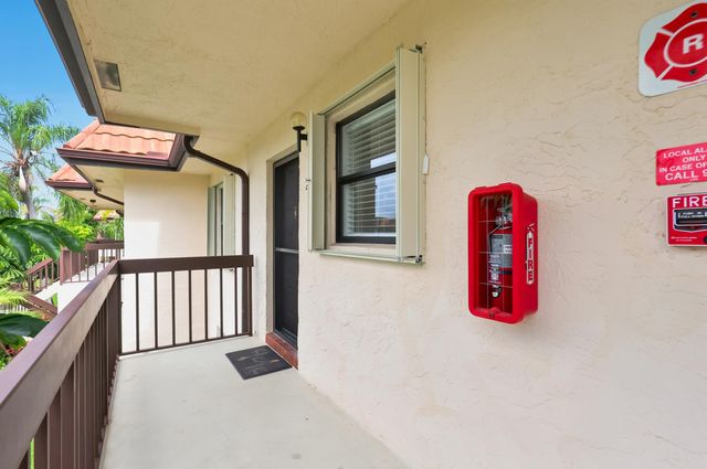 7209 Golf Colony Court, Greenacres, FL 33467