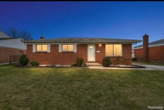 3582 Hein Drive, Sterling Heights, MI 48310