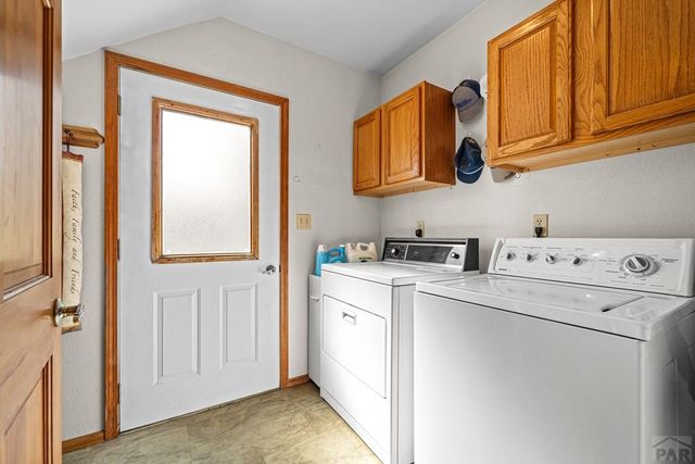 1253 S Aspen Rd, Pueblo, CO 81006