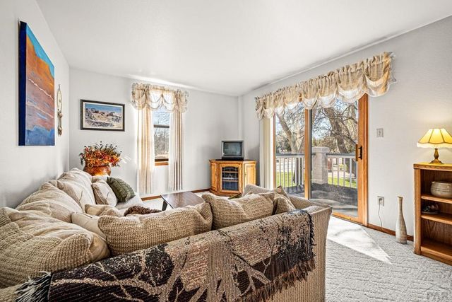 1253 S Aspen Rd, Pueblo, CO 81006