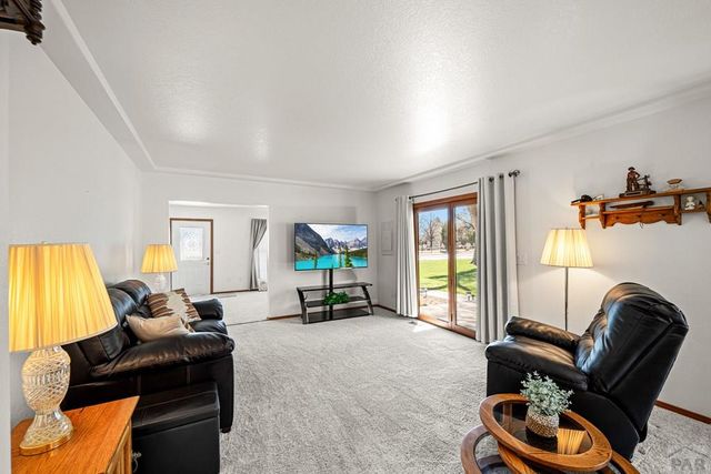 1253 S Aspen Rd, Pueblo, CO 81006