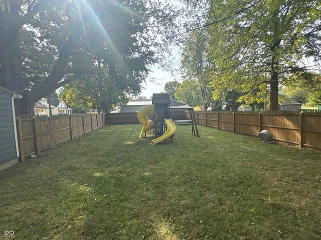 501 W Washington Street, Waynetown, IN 47990