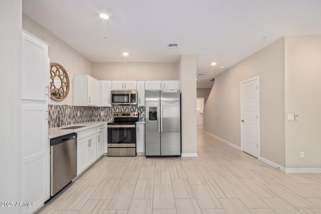 2134 W Harmont Drive, Phoenix, AZ 85021