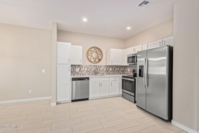 2134 W Harmont Drive, Phoenix, AZ 85021