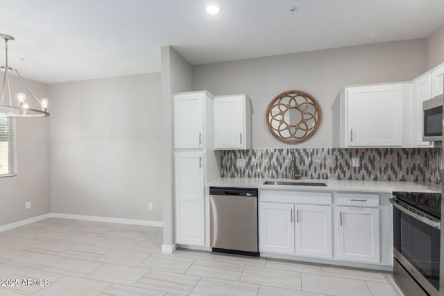 2134 W Harmont Drive, Phoenix, AZ 85021