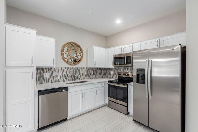 2134 W Harmont Drive, Phoenix, AZ 85021