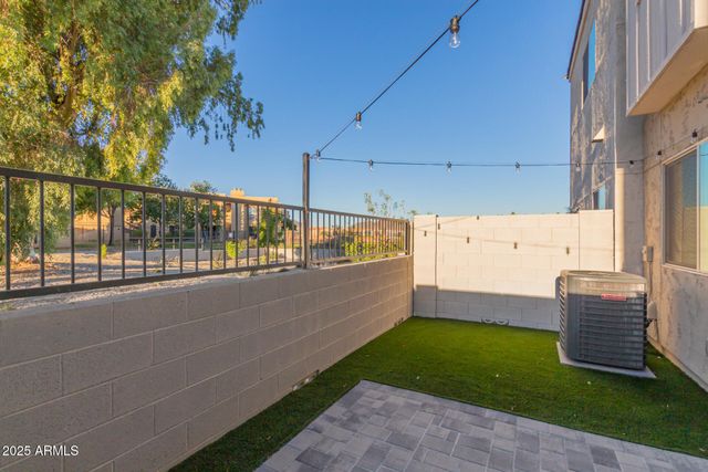 2134 W Harmont Drive, Phoenix, AZ 85021