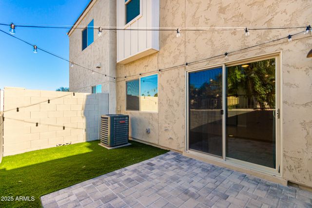 2134 W Harmont Drive, Phoenix, AZ 85021