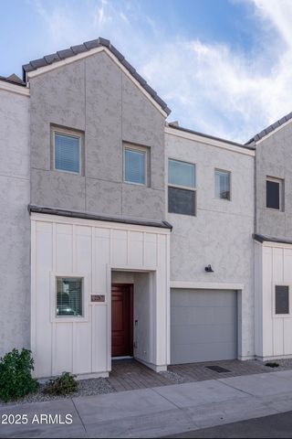 2134 W Harmont Drive, Phoenix, AZ 85021