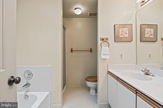 3120 JERMAN LN, Oakton, VA 22124