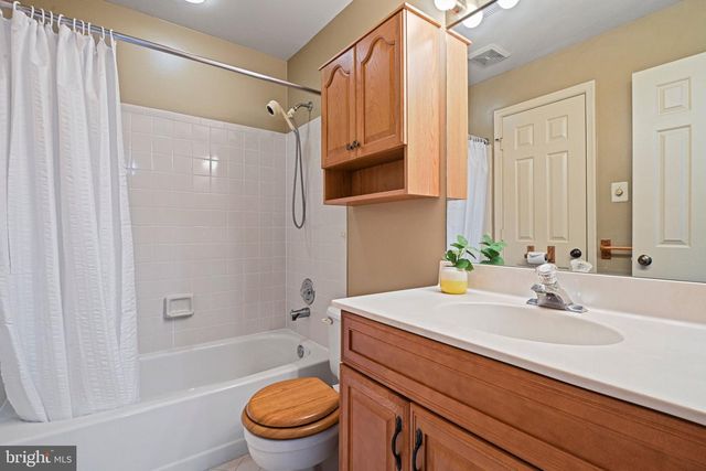 3120 JERMAN LN, Oakton, VA 22124