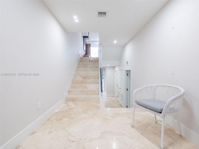 19 Port Side Drive 19C, Fort Lauderdale, FL 33316