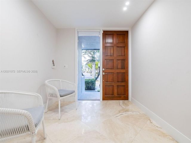 19 Port Side Drive 19C, Fort Lauderdale, FL 33316