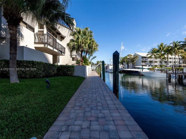 19 Port Side Drive 19C, Fort Lauderdale, FL 33316