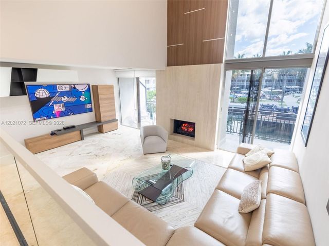 19 Port Side Drive 19C, Fort Lauderdale, FL 33316