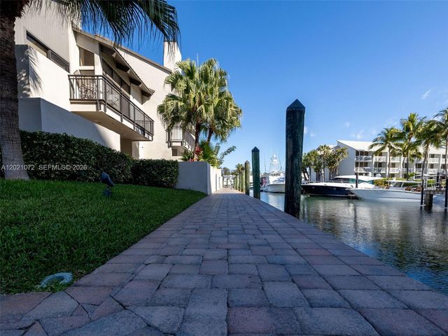 19 Port Side Drive 19C, Fort Lauderdale, FL 33316