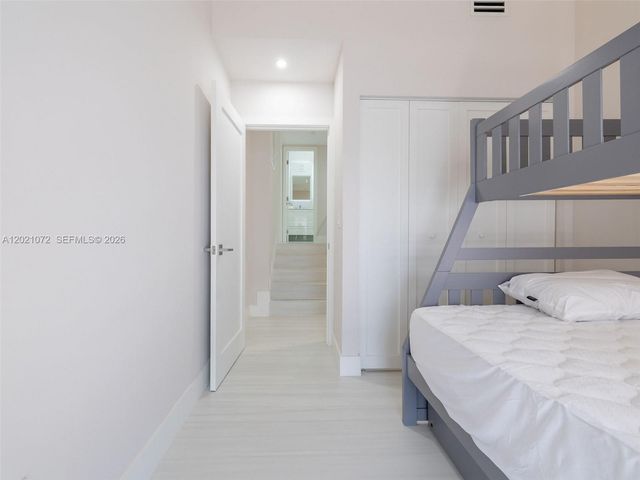 19 Port Side Drive 19C, Fort Lauderdale, FL 33316