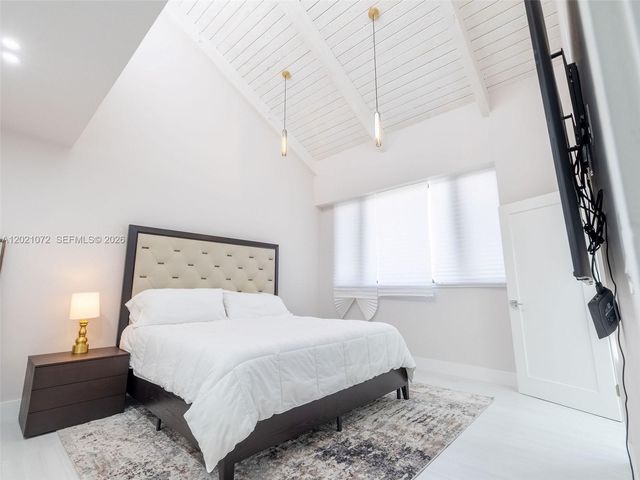 19 Port Side Drive 19C, Fort Lauderdale, FL 33316