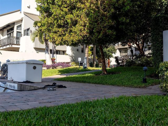19 Port Side Drive 19C, Fort Lauderdale, FL 33316