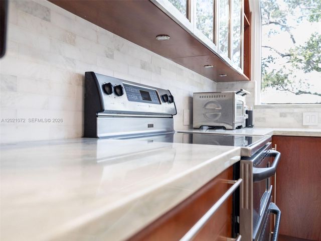 19 Port Side Drive 19C, Fort Lauderdale, FL 33316