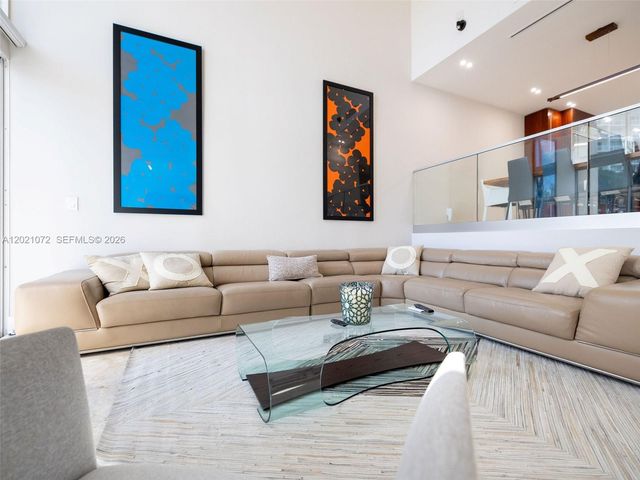 19 Port Side Drive 19C, Fort Lauderdale, FL 33316