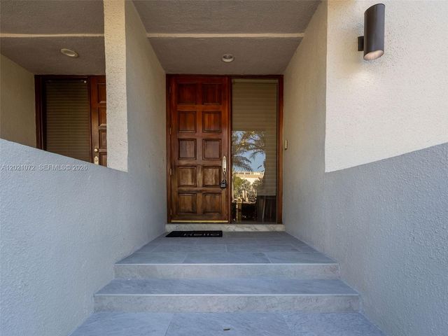 19 Port Side Drive 19C, Fort Lauderdale, FL 33316