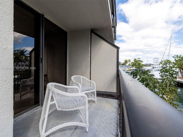 19 Port Side Drive 19C, Fort Lauderdale, FL 33316