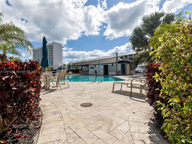 19 Port Side Drive 19C, Fort Lauderdale, FL 33316