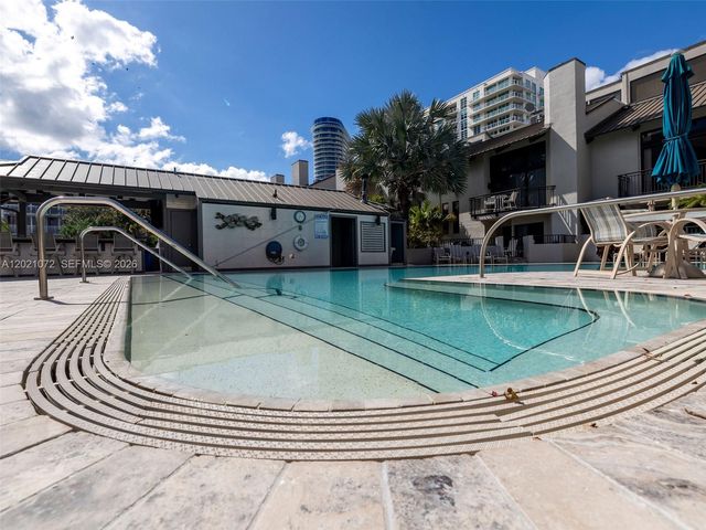 19 Port Side Drive 19C, Fort Lauderdale, FL 33316