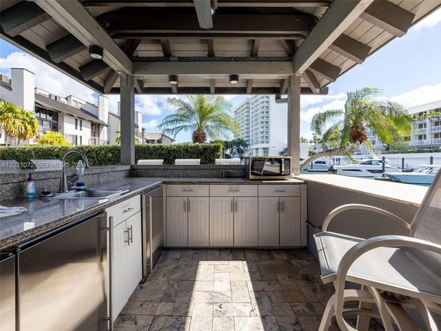 19 Port Side Drive 19C, Fort Lauderdale, FL 33316