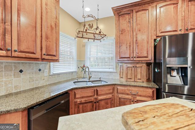 643 Old Greenville Road, Fayetteville, GA 30215